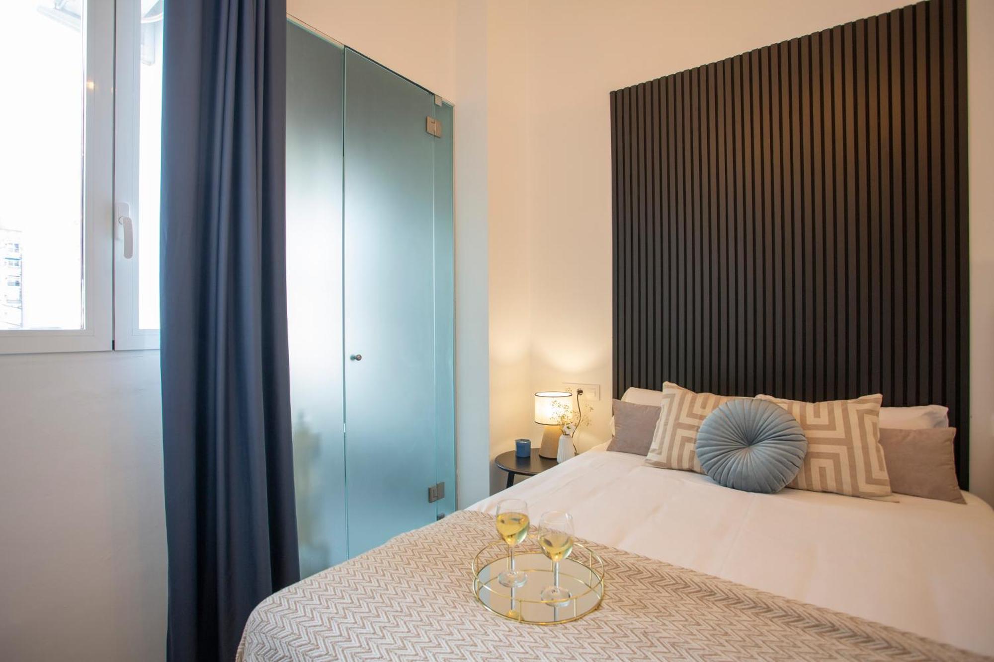 Singularstays Ca Iconic Valencia Room photo